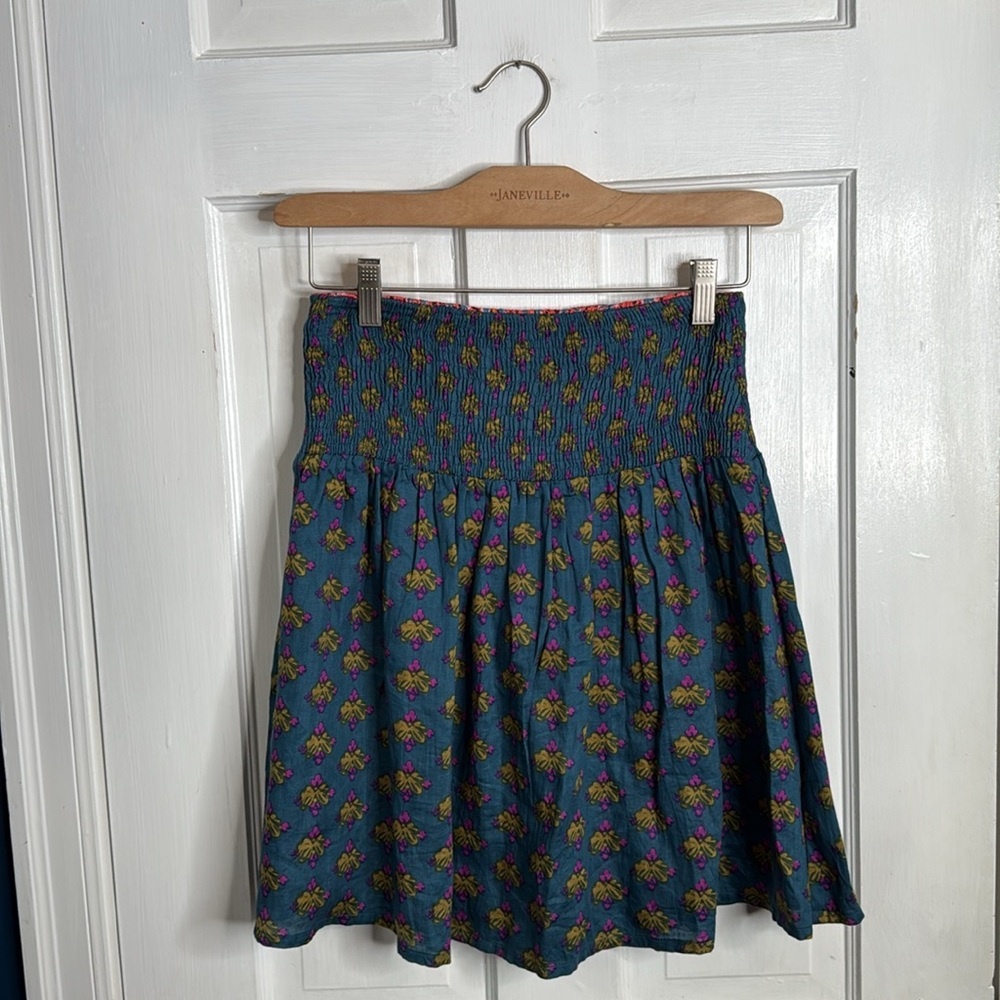 NATURAL LIFE Floral Mini Skirt in Red and Blue - Picture 6 of 9